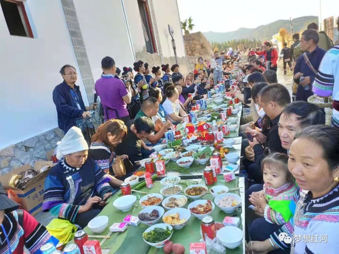 风情景区民族图片素材_风情景区民族图片大全_民族风情景区图片