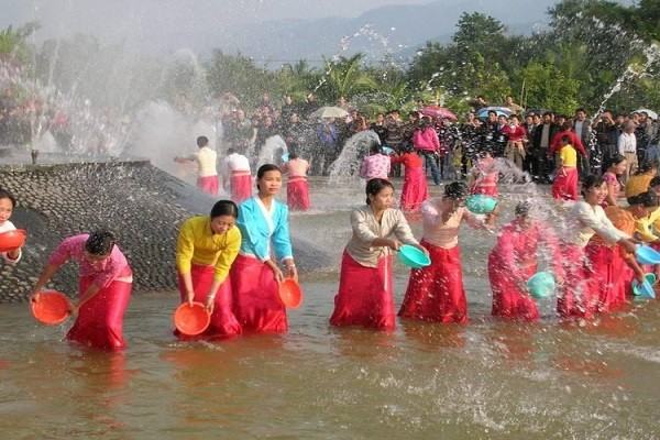 中华民族民俗介绍_中华民族介绍100字_民俗中华民族介绍怎么写