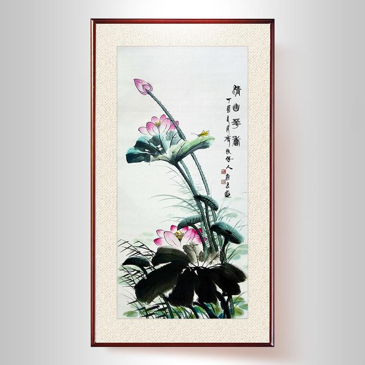 客厅挂字画的风水说法_客厅风水挂字画适合什么颜色_客厅适合挂字画 风水